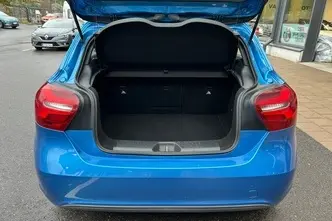 Mercedes-Benz A, 1.6, 75 kW, petrol, automatic, front-wheel drive