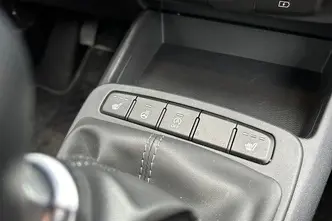 Hyundai i10, 1.0, 46 kW, petrol, manual, front-wheel drive