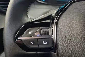 Peugeot 2008, elekter, automaat, esivedu