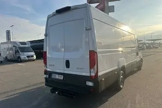 Iveco Daily, 3.0, 129 kW, dyzelinas, automatinė, galiniai varomieji ratai