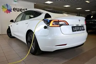 Tesla Model 3, 366 kW, elekter, automaat, nelikvedu