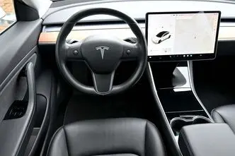 Tesla Model 3, 366 kW, elekter, automaat, nelikvedu