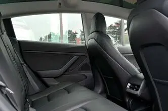 Tesla Model 3, 366 kW, elekter, automaat, nelikvedu