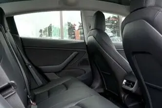 Tesla Model 3, elekter, automaat, nelikvedu