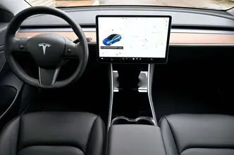 Tesla Model 3, elekter, automaat, nelikvedu