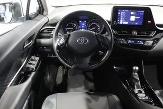 Toyota C-HR, 1.8, 72 kW, hybrid, automatic, front-wheel drive