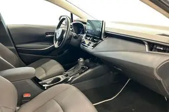 Toyota Corolla, 1.8, 72 kW, hybrid, automatic, front-wheel drive