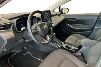 Toyota Corolla, 1.8, 72 kW, hybrid, automatic, front-wheel drive