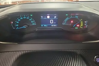 Peugeot 2008, elekter, automaat, esivedu