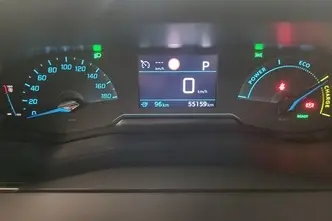Peugeot 2008, elekter, automaat, esivedu
