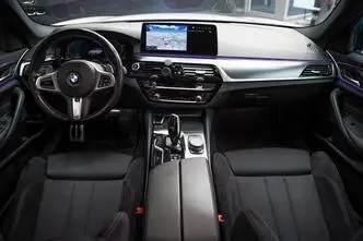 BMW 520, 2.0, 140 kW, hybrid, automatic, four-wheel drive