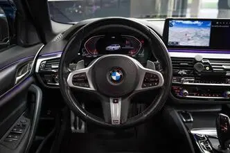 BMW 520, 2.0, 140 kW, hybrid, automatic, four-wheel drive