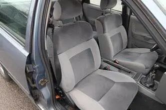 Ford Sierra, 2.0, 88 kW, petrol, manual, rear-wheel drive