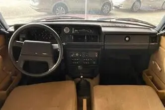Volvo 240, 2.4, bensiin, manuaal, tagavedu