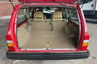 Volvo 240, 2.4, bensiin, manuaal, tagavedu