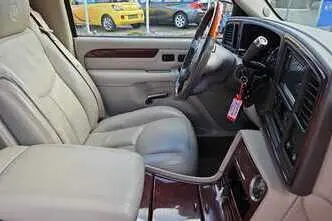 Cadillac Escalade, 6.0, 257 kW, petrol, automatic, four-wheel drive