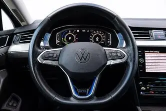 Volkswagen Passat, 1.4, 160 kW, bensiin, automaat, esivedu