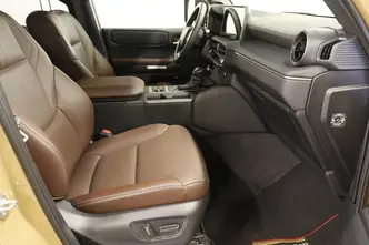 Toyota Land Cruiser, 2.8, 151 kW, diesel, automatic, four-wheel drive