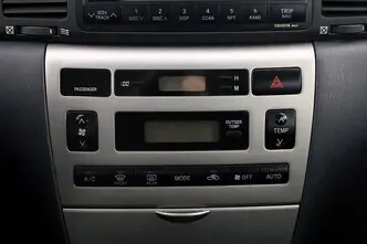 Toyota Corolla, 1.6, 81 kW, bensiin, manuaal, esivedu