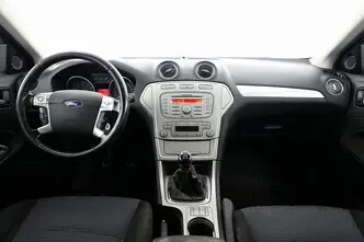 Ford Mondeo, 2.0, 107 kW, petrol, manual, front-wheel drive