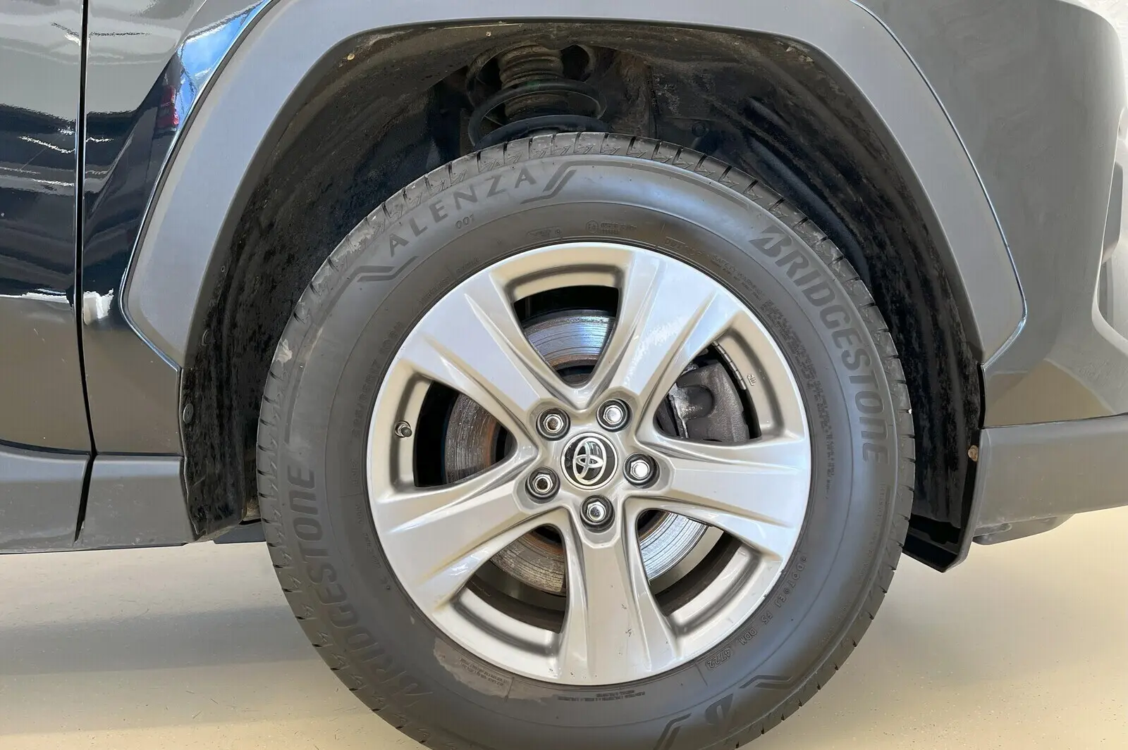 Toyota RAV4, 2.0, 129 kW, бензин, автомат, передний привод