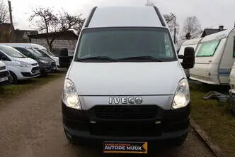 Iveco Daily, 93 kW, diisel, manuaal, tagavedu