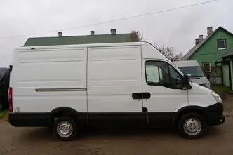 Iveco Daily, 93 kW, diisel, manuaal, tagavedu