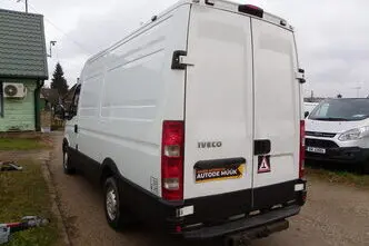 Iveco Daily, 93 kW, diisel, manuaal, tagavedu