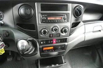 Iveco Daily, 93 kW, diisel, manuaal, tagavedu