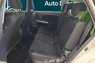 Toyota Prius+, 1.8, 73 kW, hybrid, automatic, front-wheel drive