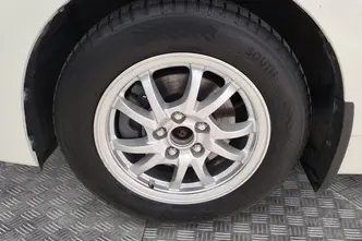 Toyota Prius+, 1.8, 73 kW, hybrid, automatic, front-wheel drive