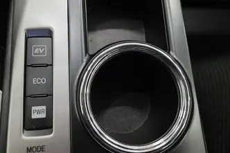 Toyota Prius+, 1.8, 73 kW, hybrid, automatic, front-wheel drive