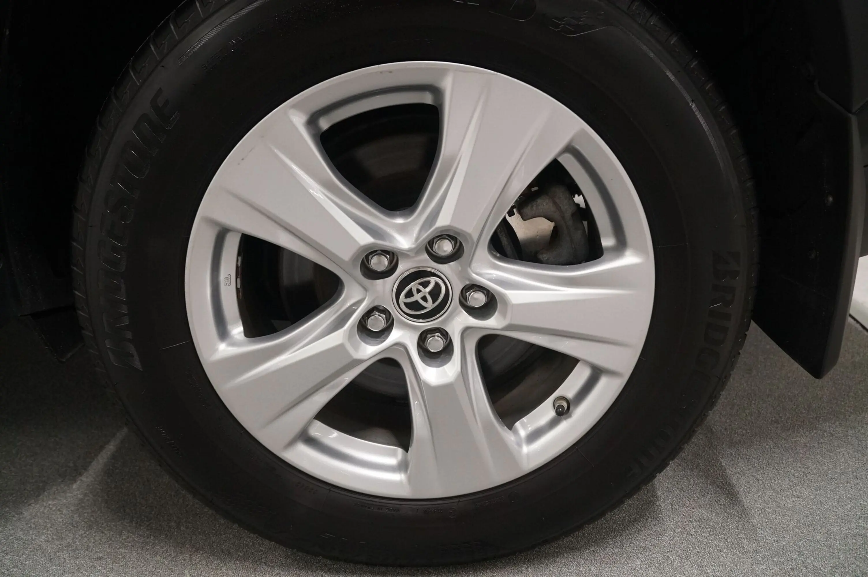 Toyota RAV4, 2.0, 129 kW, petrol, automatic, front-wheel drive