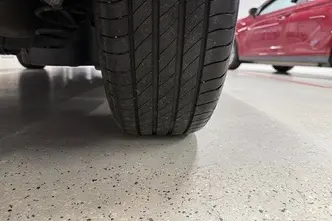 Peugeot 208, 1.2, 74 kW, bensiin, automaat, esivedu