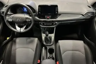 Hyundai i30, 1.5, 80 kW, бензин, механическая, передний привод