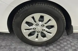 Hyundai i30, 1.5, 80 kW, бензин, механическая, передний привод