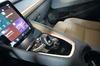 Polestar 2, elekter, automaat, nelikvedu