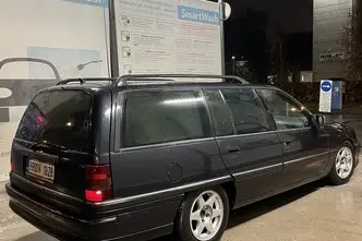 Opel Omega, 2.6, 110 kW, benzīns, automātiskā, aizmugurējā piedziņa