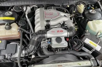 Opel Omega, 2.6, 110 kW, benzīns, automātiskā, aizmugurējā piedziņa