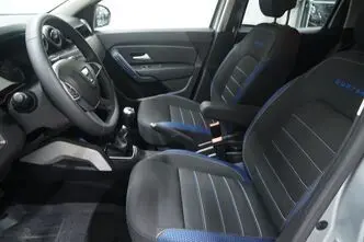 Dacia Duster, 1.0, 67 kW, petrol, manual, front-wheel drive