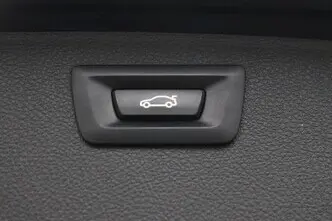 BMW 318, 1.5, 100 kW, bensiin, automaat, tagavedu