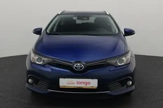 Toyota Auris, 1.8, 73 kW, гибрид, автомат, передний привод