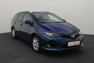 Toyota Auris, 1.8, 73 kW, гибрид, автомат, передний привод