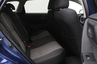 Toyota Auris, 1.8, 73 kW, гибрид, автомат, передний привод