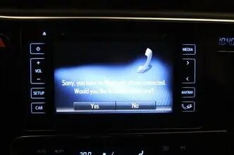 Toyota Auris, 1.8, 73 kW, гибрид, автомат, передний привод