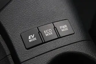 Toyota Auris, 1.8, 73 kW, гибрид, автомат, передний привод