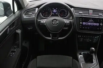Volkswagen Tiguan, 1.4, 92 kW, bensiin, manuaal, esivedu