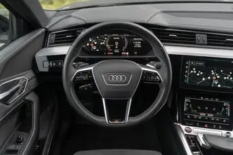 Audi e-tron, 370 kW, elekter, automaat, nelikvedu