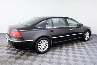 Volkswagen Phaeton, 3.0, 176 kW, diesel, automatic, four-wheel drive