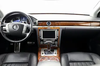 Volkswagen Phaeton, 3.0, 176 kW, diesel, automatic, four-wheel drive